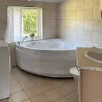 Lovely In With Sauna بيت للعطل *
