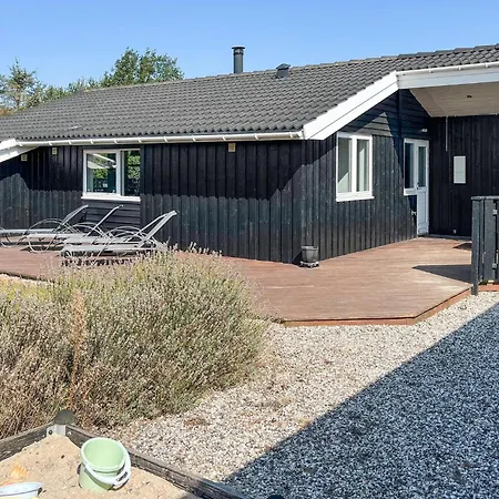 Holiday home Lovely In With Sauna